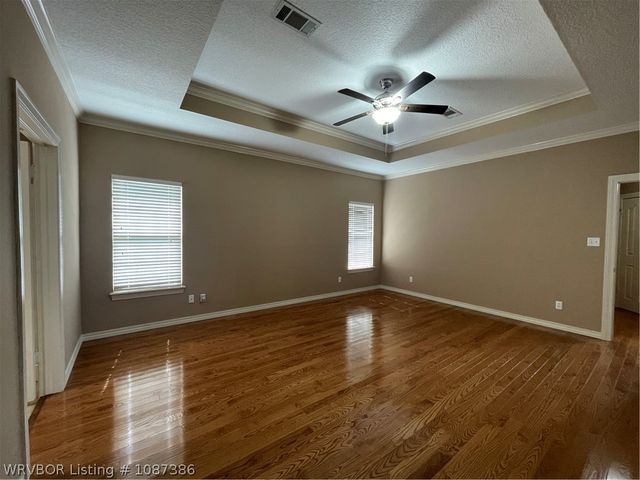 1801 Fianna Way, Fort Smith, AR 72908