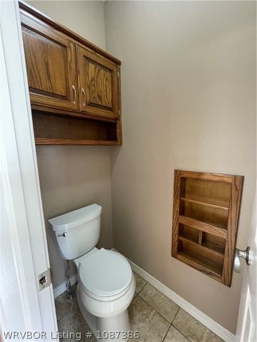 1801 Fianna Way, Fort Smith, AR 72908