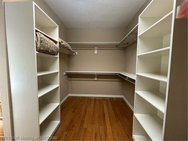 1801 Fianna Way, Fort Smith, AR 72908