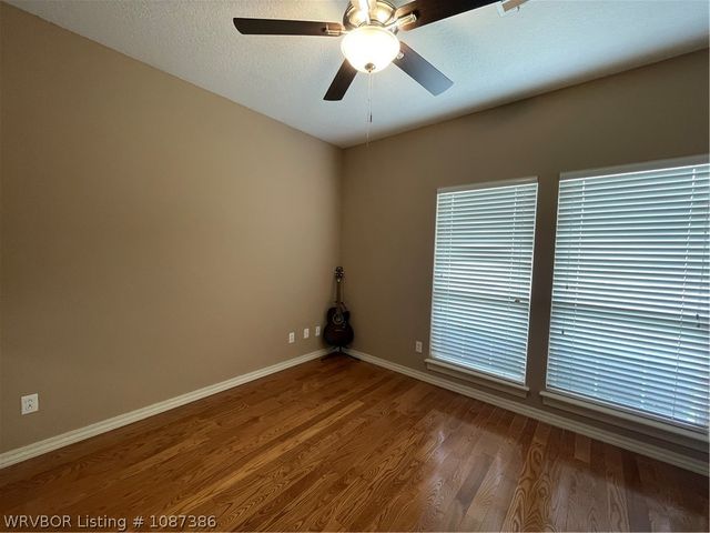 1801 Fianna Way, Fort Smith, AR 72908