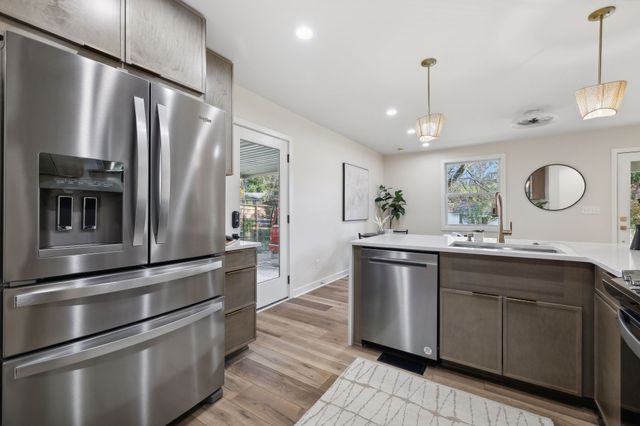 1502 Sevier Ct, Nashville, TN 37206