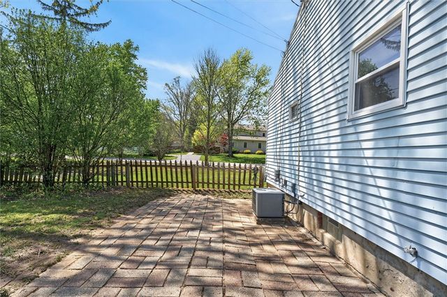 157 Hollybrook Road, Henrietta, NY 14623