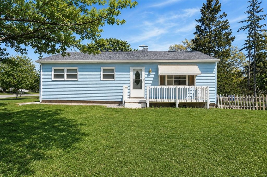 157 Hollybrook Road, Henrietta, NY 14623