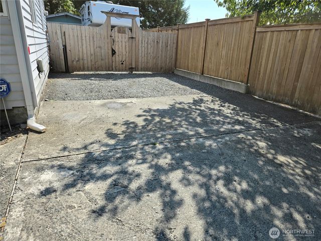 1311 N 155th street, Shoreline, WA 98133