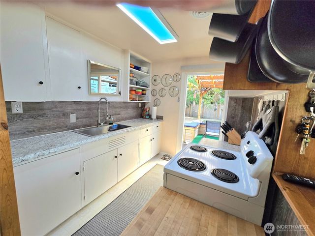 1311 N 155th street, Shoreline, WA 98133