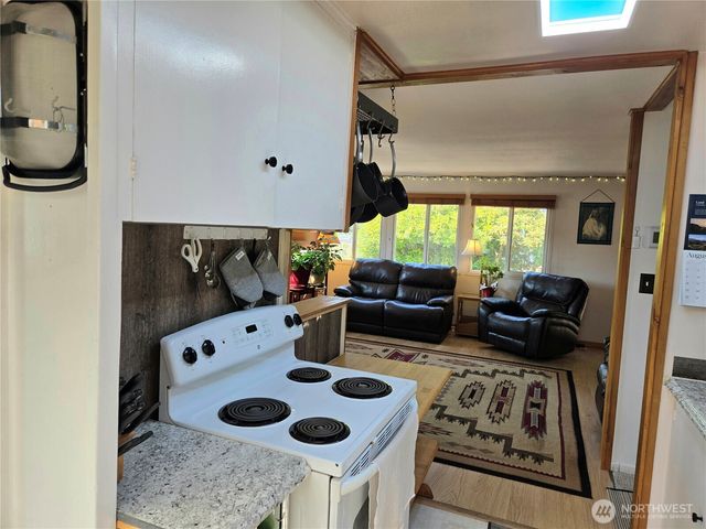 1311 N 155th street, Shoreline, WA 98133