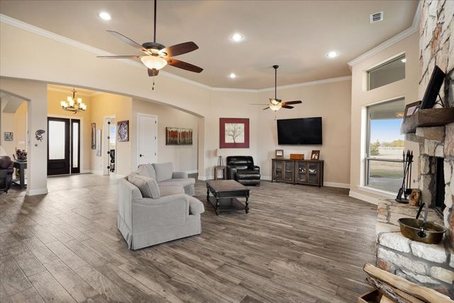 8636 Morgan Road, Blue Ridge, TX 75424