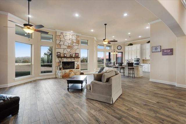 8636 Morgan Road, Blue Ridge, TX 75424