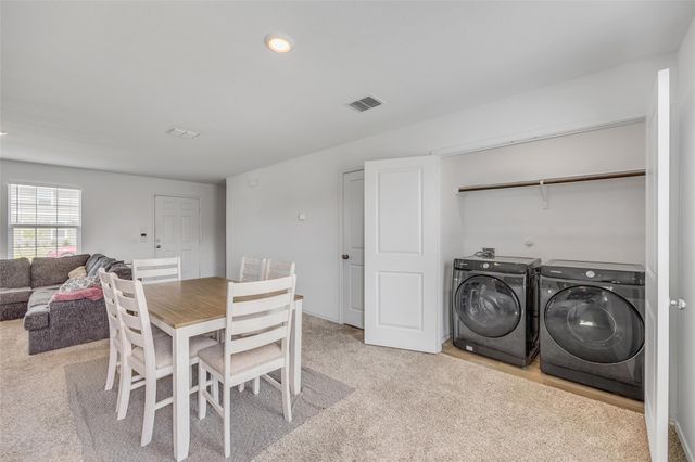 2406 Windrow LN, Lockhart, TX 78644