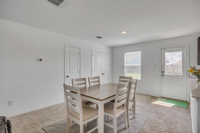 2406 Windrow LN, Lockhart, TX 78644