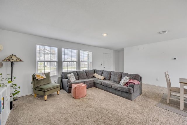 2406 Windrow LN, Lockhart, TX 78644