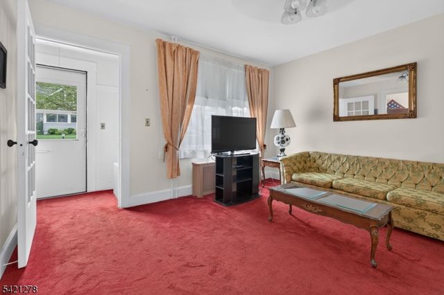 13 Johnson St, Scotch Plains Twp., NJ 07076
