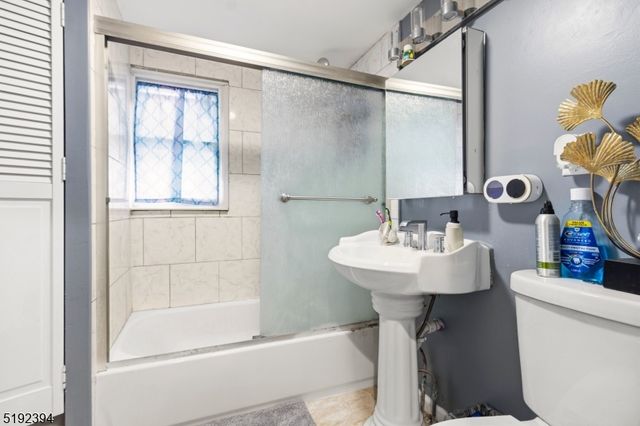 102 N 10Th St 2, Paterson City, NJ 07522