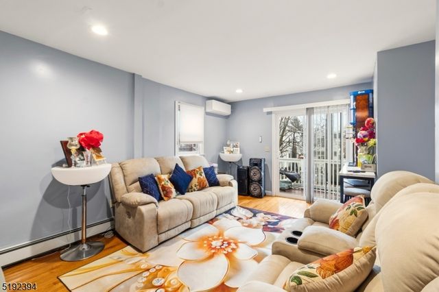 102 N 10Th St 2, Paterson City, NJ 07522