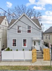 102 N 10Th St 2, Paterson City, NJ 07522
