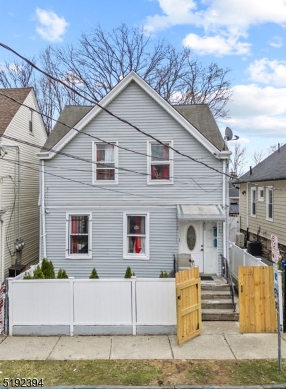 102 N 10Th St 2, Paterson City, NJ 07522