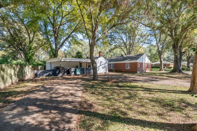 1435 W FLAMINGO DR, Memphis, TN 38117