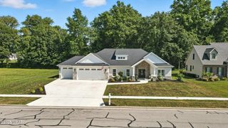 4046 Running Oak Trail, Lima, OH 45807