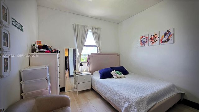 16017 NW 91st Ct, Miami Lakes, FL 33018