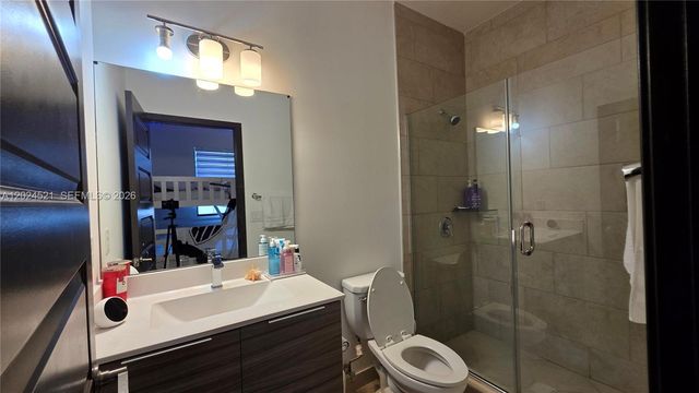 16017 NW 91st Ct, Miami Lakes, FL 33018