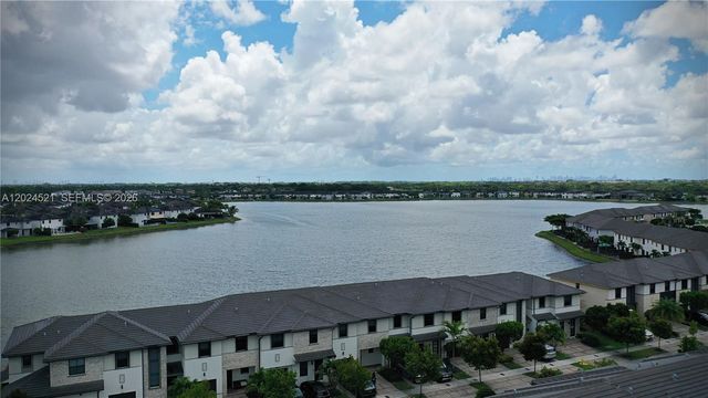 16017 NW 91st Ct, Miami Lakes, FL 33018