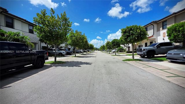 16017 NW 91st Ct, Miami Lakes, FL 33018