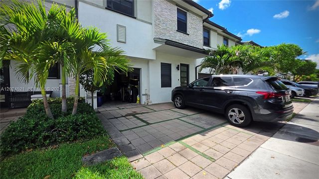 16017 NW 91st Ct, Miami Lakes, FL 33018