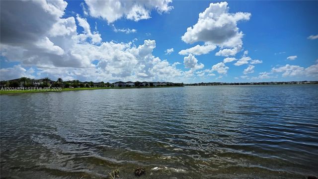 16017 NW 91st Ct, Miami Lakes, FL 33018