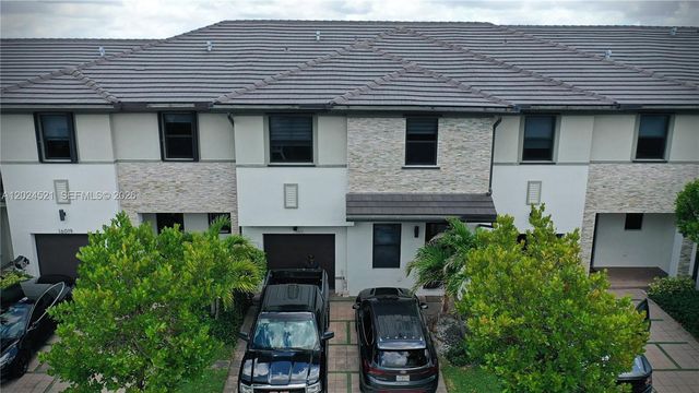 16017 NW 91st Ct, Miami Lakes, FL 33018