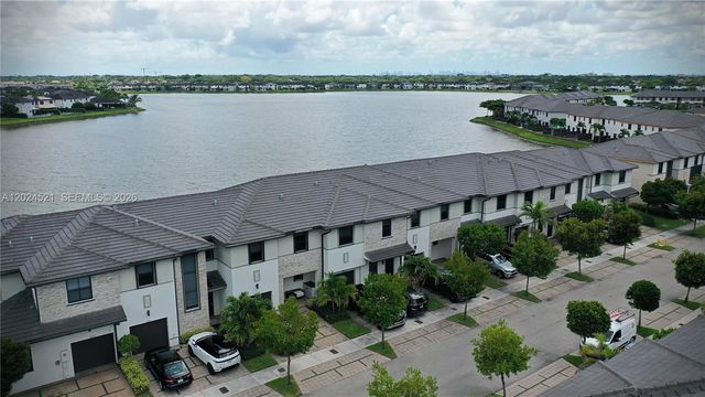 16017 NW 91st Ct, Miami Lakes, FL 33018