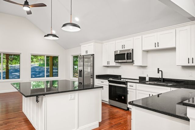 209 Spencer Dr, Spencer, TN 38585