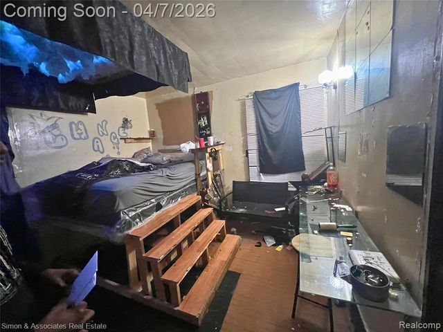 10398 Violetlawn Street, Detroit, MI 48204