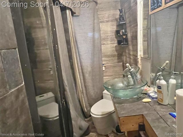 10398 Violetlawn Street, Detroit, MI 48204