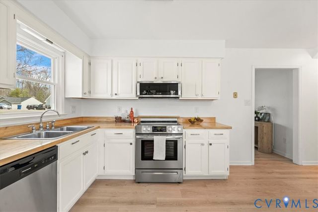 1400 Twilight Ln, Chesterfield, VA 23235