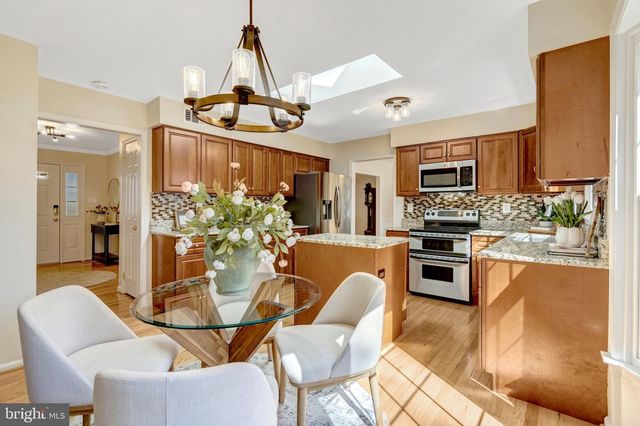 5903 FULTONS LANDING CT, Burke, VA 22015