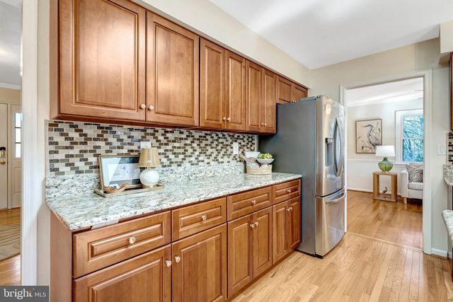 5903 FULTONS LANDING CT, Burke, VA 22015