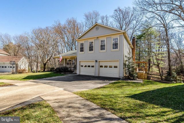 5903 FULTONS LANDING CT, Burke, VA 22015