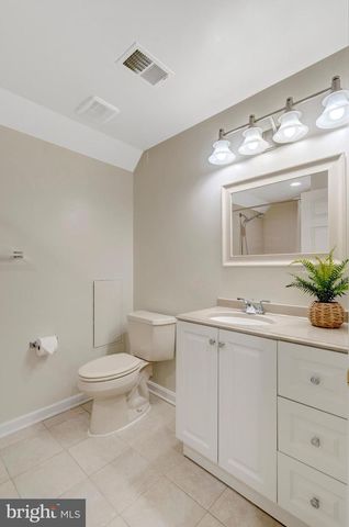 5903 FULTONS LANDING CT, Burke, VA 22015