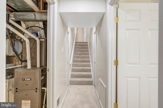 5903 FULTONS LANDING CT, Burke, VA 22015