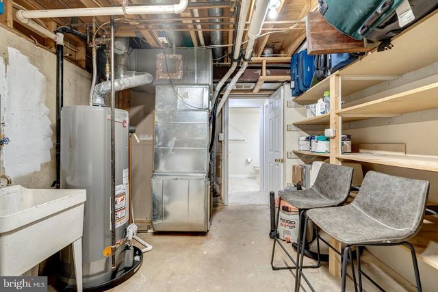 5903 FULTONS LANDING CT, Burke, VA 22015