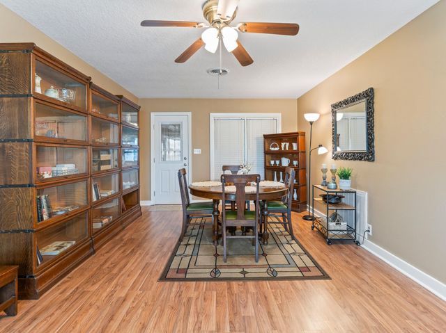 910 6th Street, Bay City, TX 77414