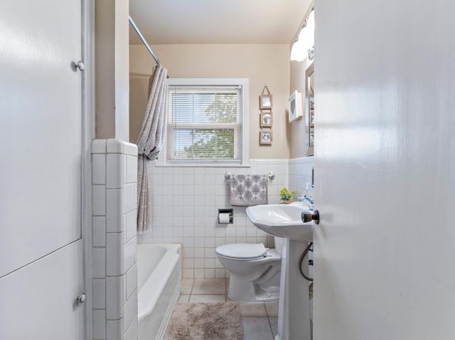 910 6th Street, Bay City, TX 77414