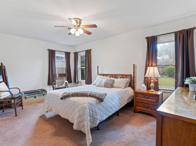 910 6th Street, Bay City, TX 77414