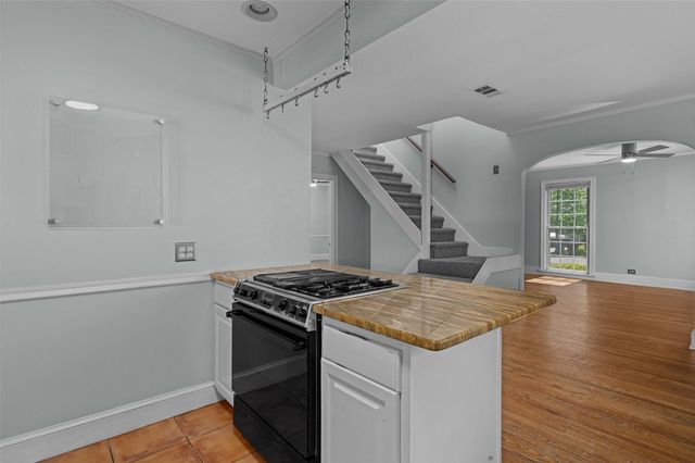 720 Cecile, Shreveport, LA 71106