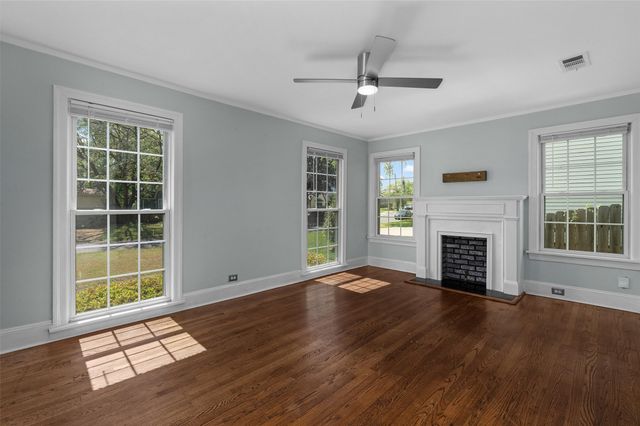 720 Cecile, Shreveport, LA 71106