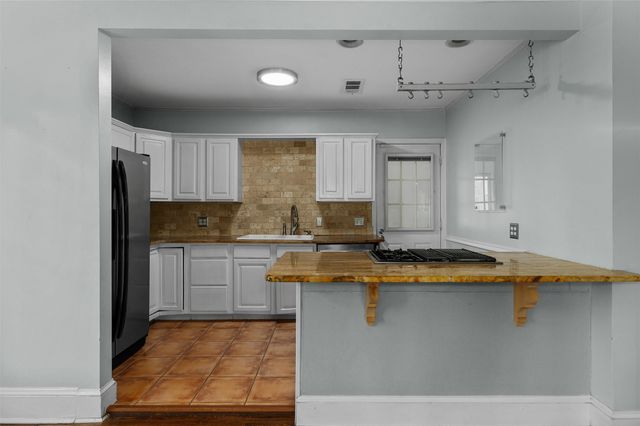 720 Cecile, Shreveport, LA 71106