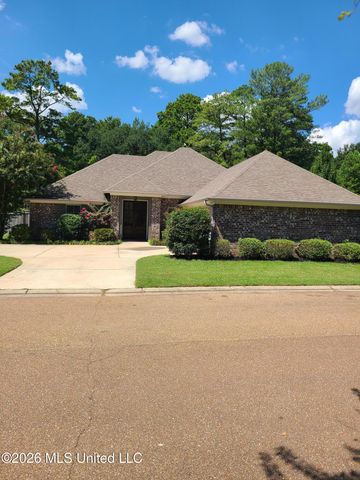 3 Lenox Court, Jackson, MS 39211