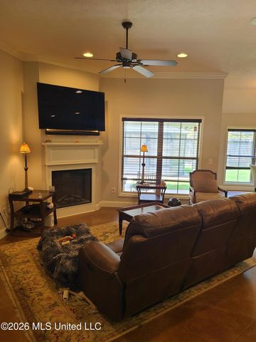 3 Lenox Court, Jackson, MS 39211