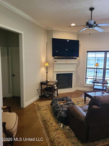 3 Lenox Court, Jackson, MS 39211
