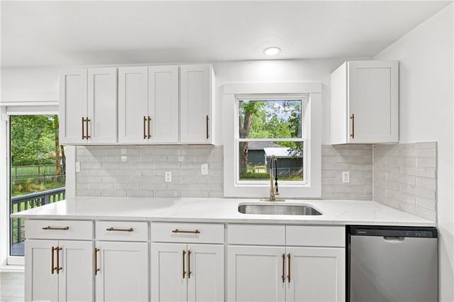 4514 E 113th Street, Kansas City, MO 64137